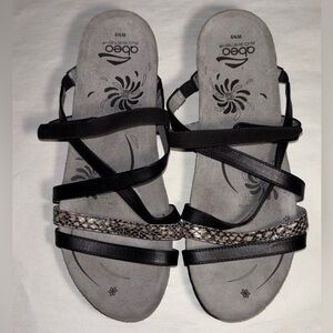Abeo Bio Systems Women's Size 9 Black Leather Strappy Sandals. Adjustable Velcro